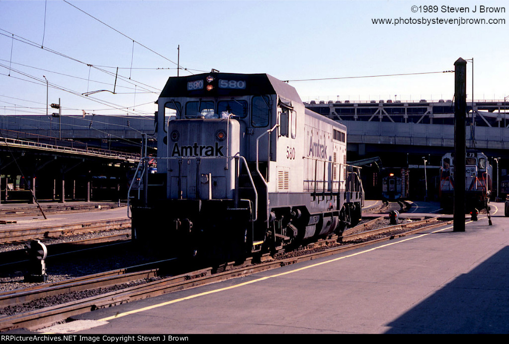 Amtrak 580 CF7